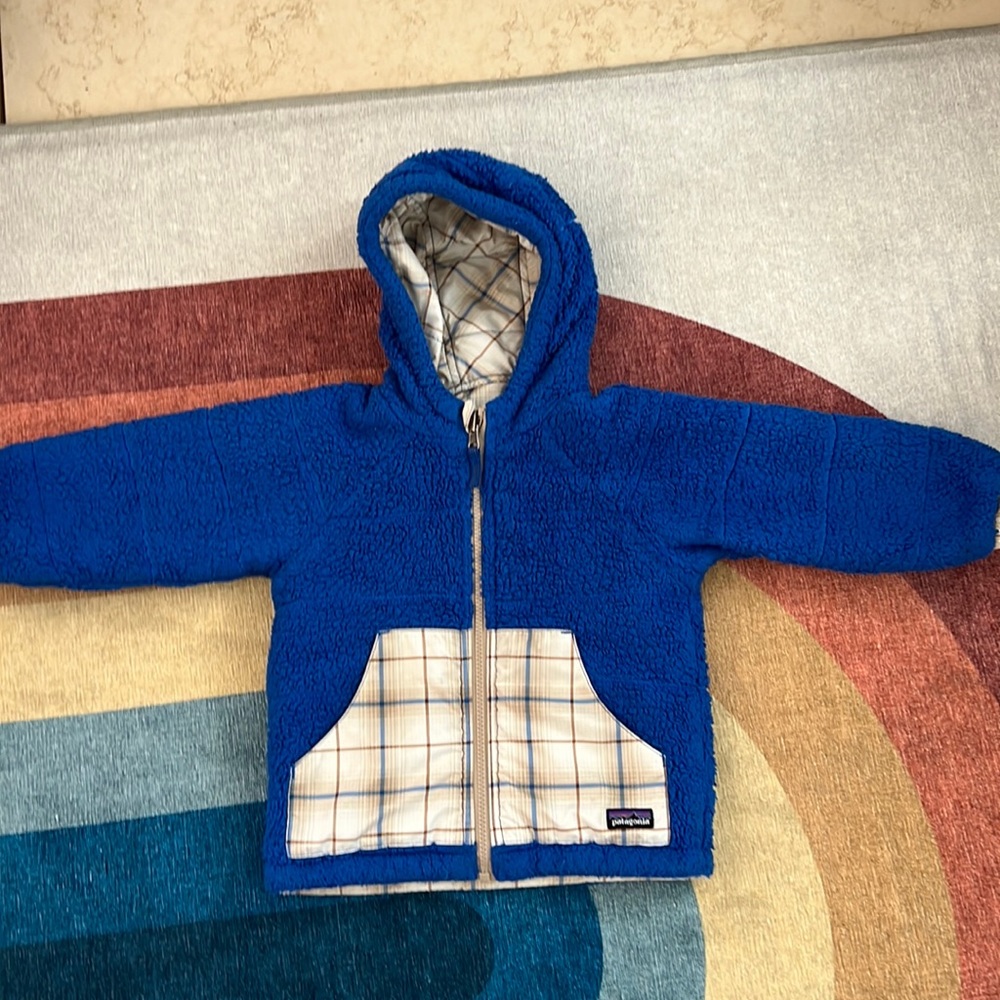 Patagonia 3T? Boy Reversible Blue Plaid Hooded Coat